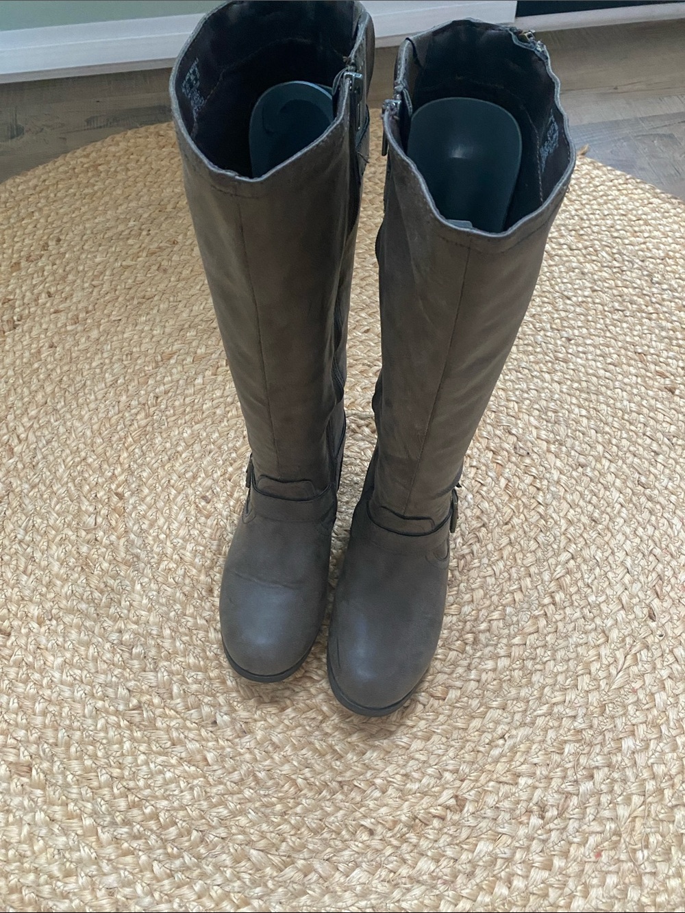 Women's Tall Riding Boots in Gray